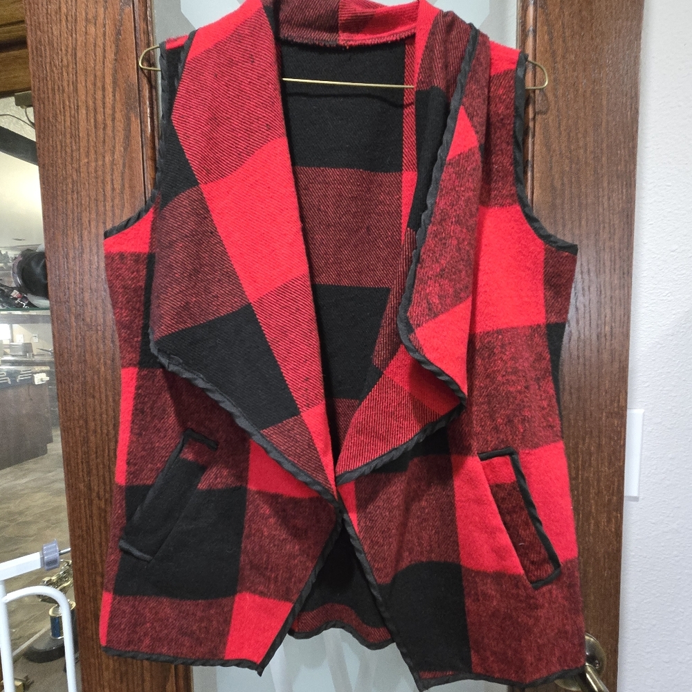 Plaid Red and Black Women's Vest